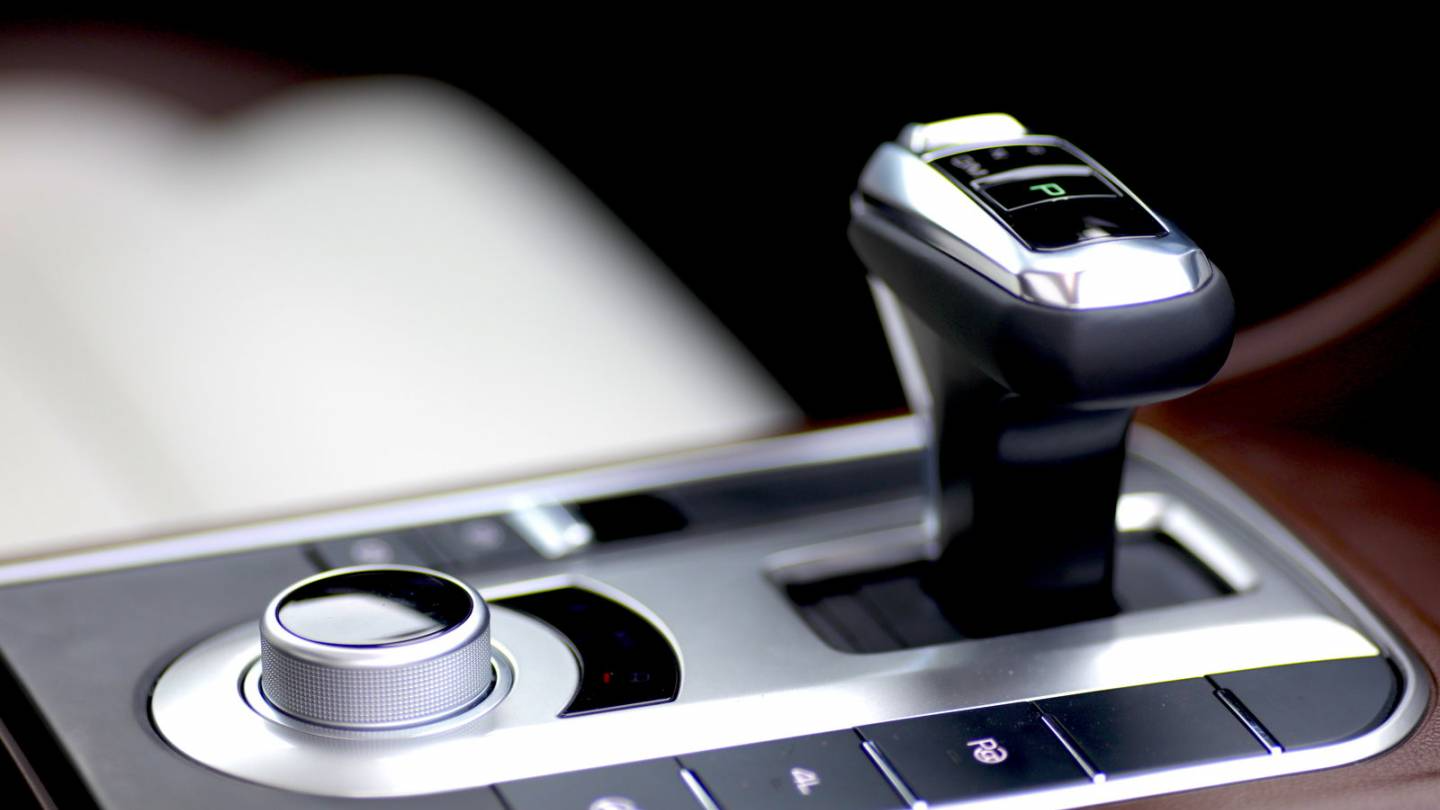 GWM Poer calandre et phares avant